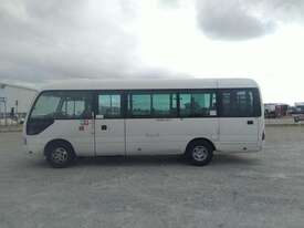 Toyota Coaster XZB50R Deluxe - picture2' - Click to enlarge