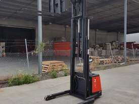 Heli CQDH14-850 Electric Walkie Reach Stacker - picture1' - Click to enlarge