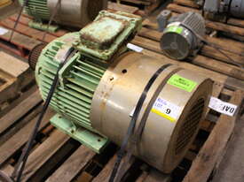 ABB 3 Phase Induction Motor - picture0' - Click to enlarge