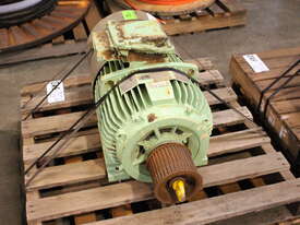 ABB 3 Phase Induction Motor - picture0' - Click to enlarge