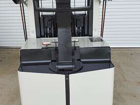 Crown Walkie Stacker With Reach - picture0' - Click to enlarge