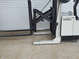 Crown Walkie Stacker With Reach - picture2' - Click to enlarge