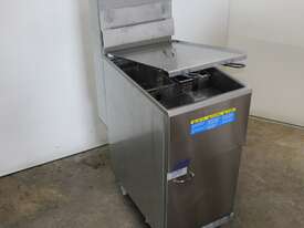 Pitco 35C Single Pan Fryer - picture0' - Click to enlarge