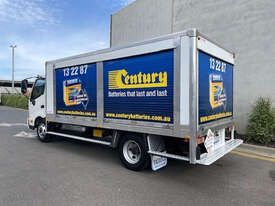 Hino 916 - 300 Series Hybrid Pantech Truck - picture2' - Click to enlarge
