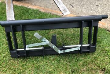 Euro Hitch Male For Loader Frames