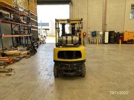 2.5t Hyster LPG FOrklift - picture1' - Click to enlarge