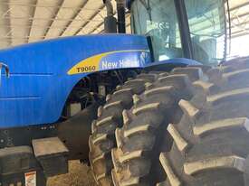 New Holland T9060 4wd Tractors - picture2' - Click to enlarge