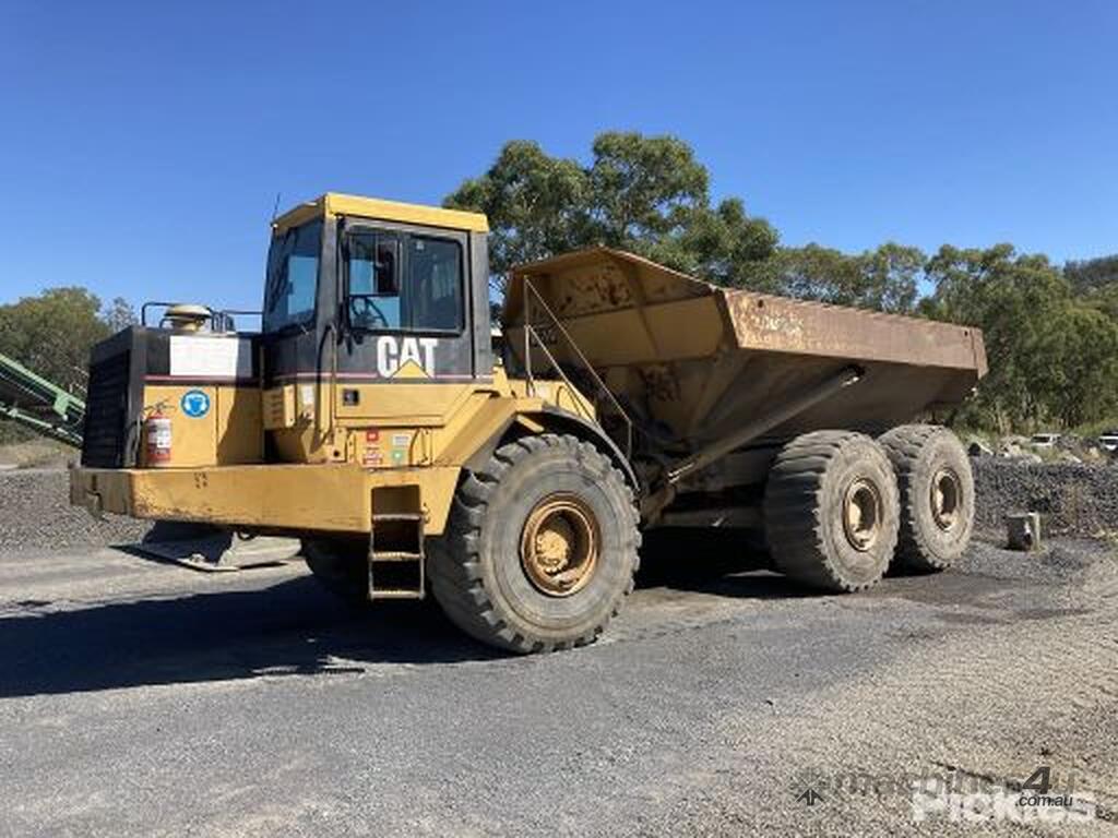 Used Caterpillar D400E Dump Trucks in , - Listed on Machines4u