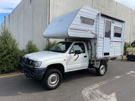 Toyota Hilux Motorhome/Camper-Van RVs - picture0' - Click to enlarge