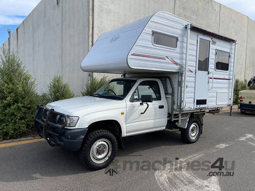 Toyota Hilux Motorhome/Camper-Van RVs