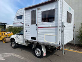 Toyota Hilux Motorhome/Camper-Van RVs - picture1' - Click to enlarge