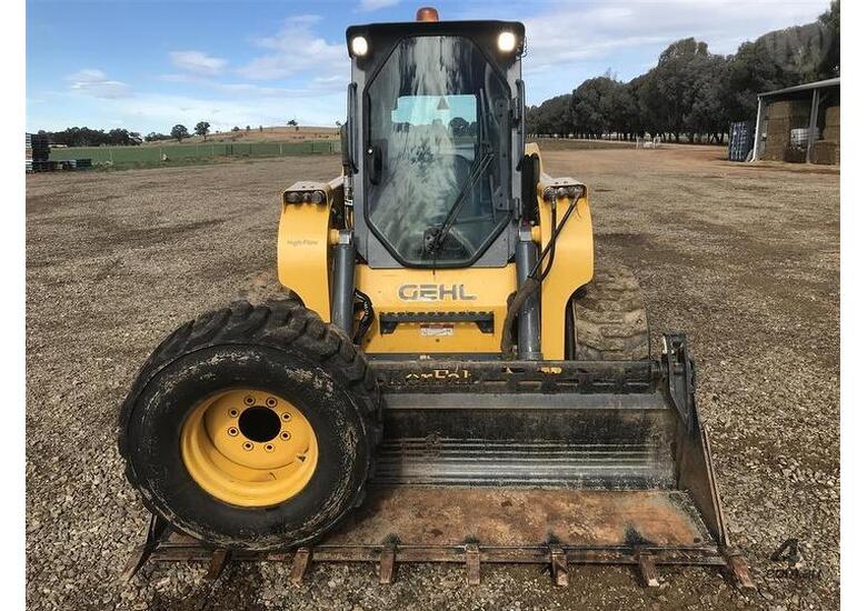 Used gehl V400 Skid Steer Loaders in , Listed on Machines4u