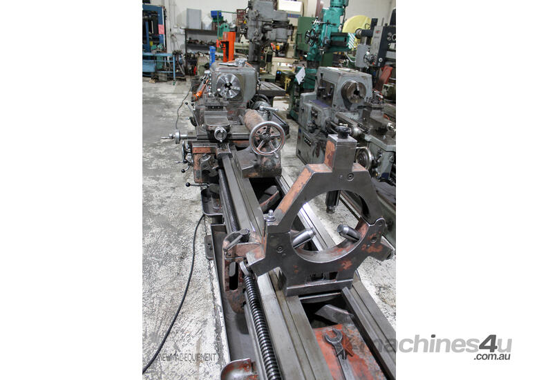 caption Tarnow TUJ 48 x 2500 centre lathe
