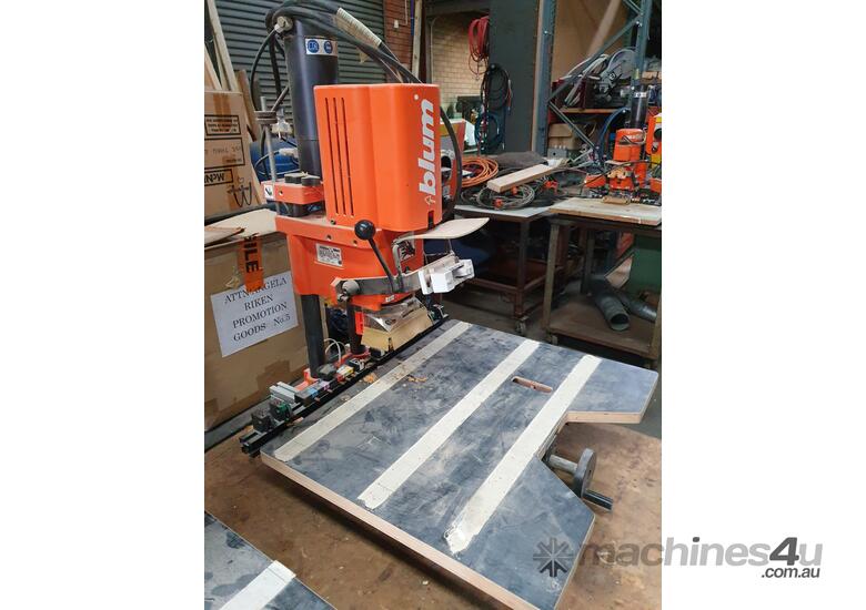 Used 2009 blum Blum Hinge Machine Hinge Borers in , Listed on Machines4u