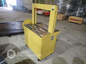 STRAPAK RQ-8 STRAPPING MACHINE - picture0' - Click to enlarge