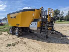 AUSMIX XL 24 VERTICAL FEED MIXER + 1.0M ELEVATOR (24.0M3) - picture2' - Click to enlarge