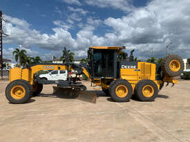 John Deere 770G Artic Grader Grader - picture0' - Click to enlarge