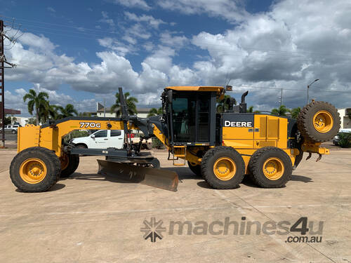 John Deere 770G Artic Grader Grader