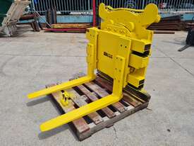 Rotating fork clamp - picture2' - Click to enlarge