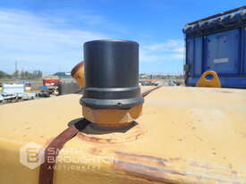 CATERPILLAR 785 FUEL TANK - picture2' - Click to enlarge