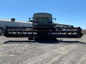 AGCO R72 Gleaner and 8000 30ft - picture0' - Click to enlarge