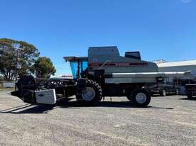 AGCO R72 Gleaner and 8000 30ft - picture2' - Click to enlarge