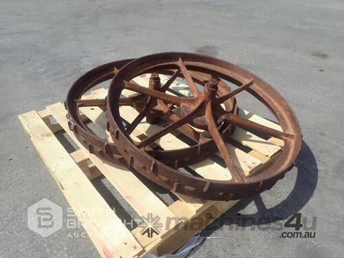 2 X VINTAGE METAL TRACTOR WHEELS