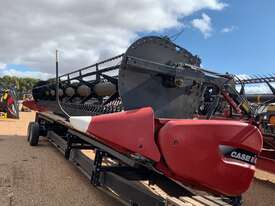 Case IH 3152 35ft Draper Front - picture2' - Click to enlarge