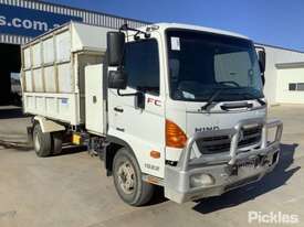 2011 Hino FC 500 1022 - picture0' - Click to enlarge