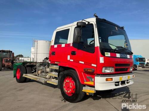 2001 Isuzu FTR800