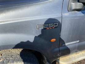 Ford F250 XLT - picture2' - Click to enlarge