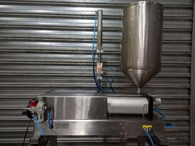 Asset AV3 single head liquid filling machine with conveyor and multiple accessories - picture0' - Click to enlarge