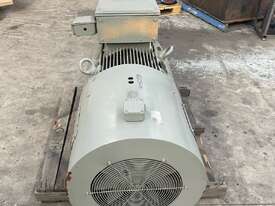 160 kw 220 hp 6-pole 990 rpm 415v 315L frame IP66 Mining AC Electric Motor WEG  Model K166 W22M - picture1' - Click to enlarge