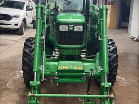 John Deere 5065E FWA/4WD Tractor - picture0' - Click to enlarge