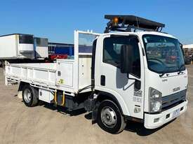 Isuzu NPR 400 - picture0' - Click to enlarge