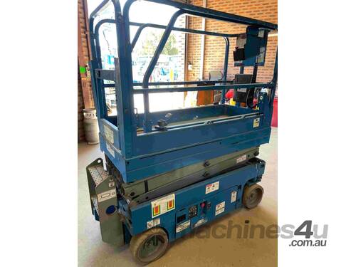 Used 2012 Genie GS1532 Scissor Lift in , - Listed on Machines4u