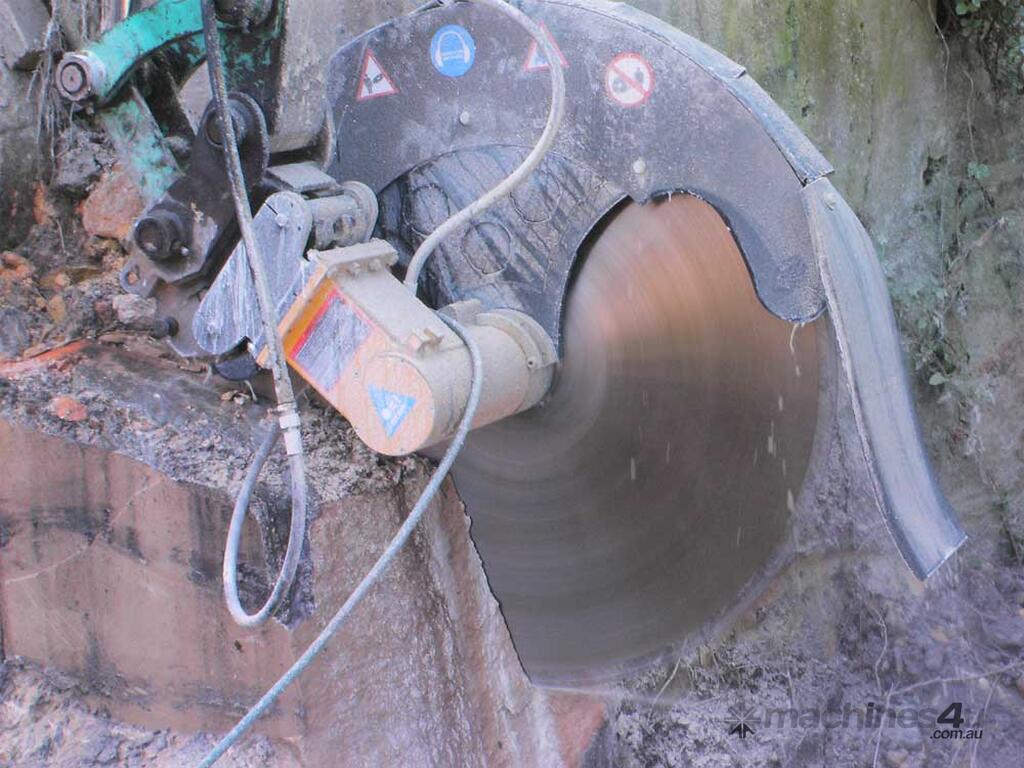 New Austramac FLASHCUT 1000RM Hydraulic Diamond Rock Saw for Mini