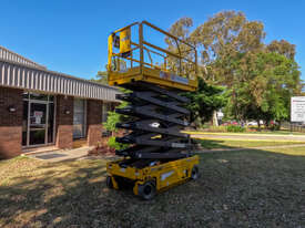 GMG 4046 ED  Electric Scissor Lift - picture2' - Click to enlarge