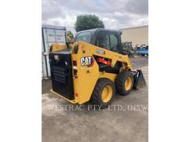 CATERPILLAR 226D3 Skid Steer Loaders - picture1' - Click to enlarge