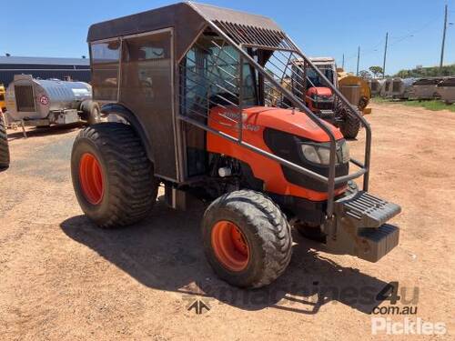 Kubota M8540 Narrow