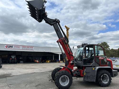 UHI M250 2.5T Telescopic Wheel Loader With Hydraulic Quick Hitch