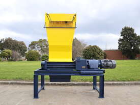 Industrial Dual Twin Shaft Shredder - 2 x 18.5kW - Brentwood AZ50 - picture0' - Click to enlarge