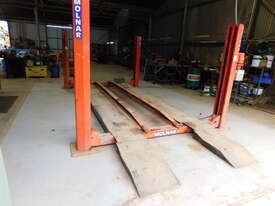 MOLNAR 4 POST VEHICLE HOIST, MODEL 4488 - picture0' - Click to enlarge