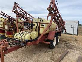 Hardie Commander 3400 LITRE/18M Boom Sprayer - picture0' - Click to enlarge