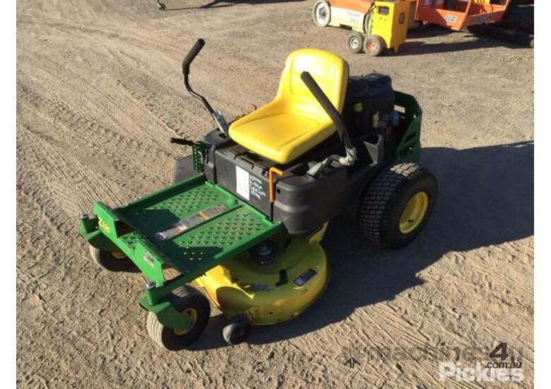 Used John Deere 2014 John Deere Z235 EzTrak Zero Turn Mowers in
