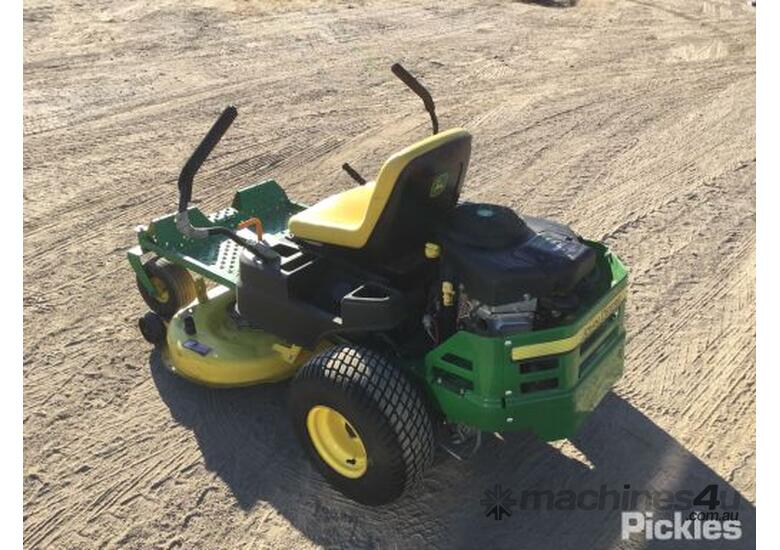 Used John Deere 2014 John Deere Z235 EzTrak Zero Turn Mowers in