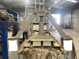 waste horizontal baler - picture2' - Click to enlarge