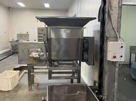 Stainless Steel Vegetable Shredder with Bin Lifter and Interchangeable Cutting Heads - picture1' - Click to enlarge