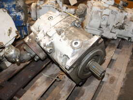 GD5000 HYDRAULIC MAIN PUMP - picture0' - Click to enlarge