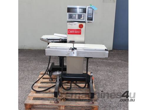 Checkweigher with Rejector.